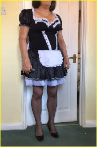 London spankee Cara in French maid uniform